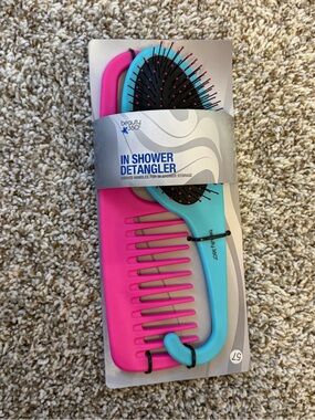 New With Tags Beauty 360 In Shower Detangler Comb and Brush